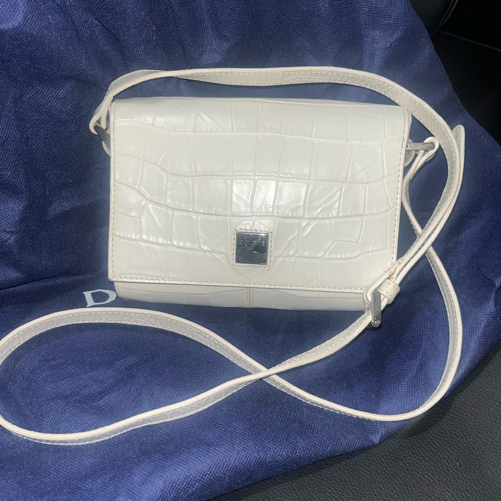 Vintage Dooney & Bourke crossbody